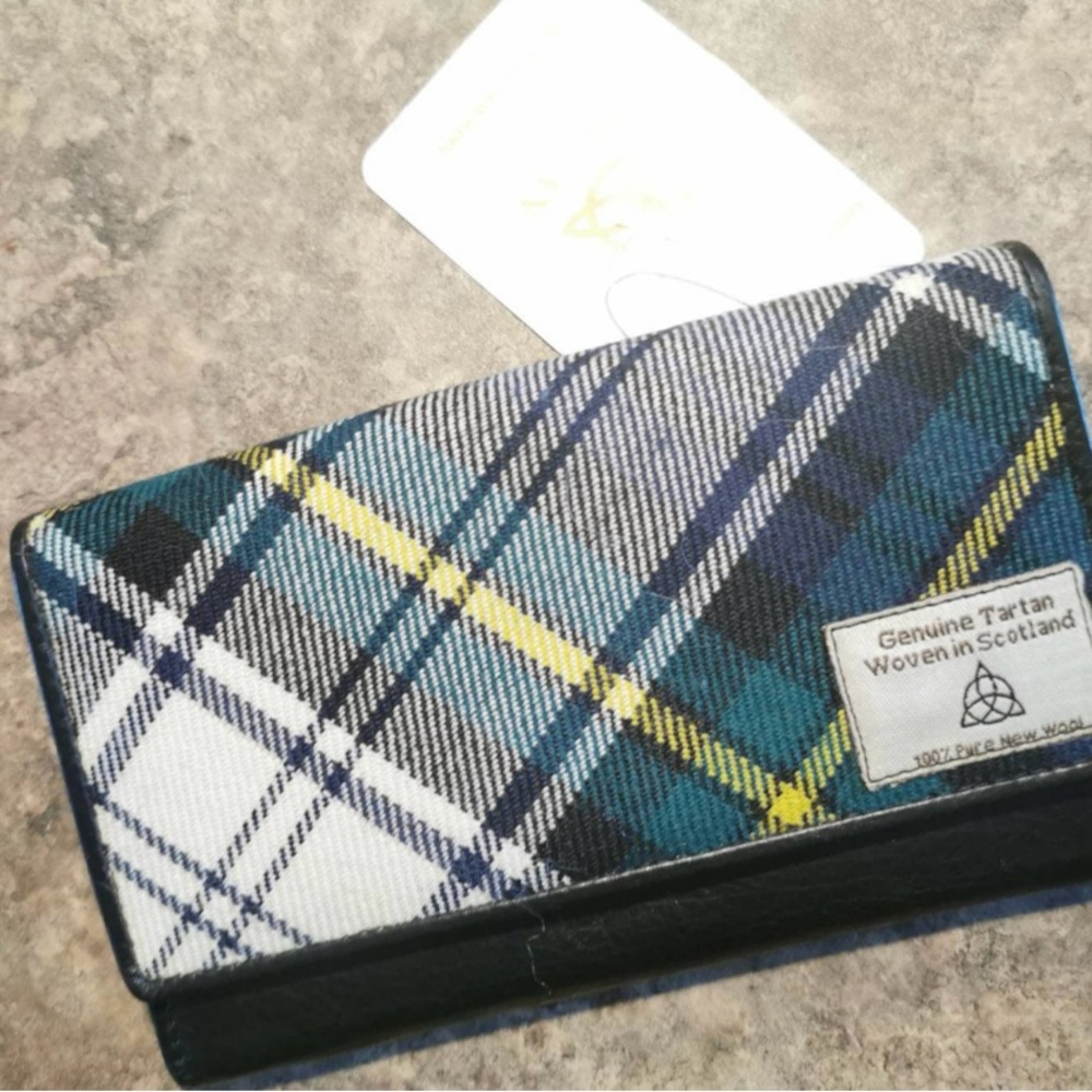 NWT Genuine “Toucan” Gordon Tartan Plaid Wallet